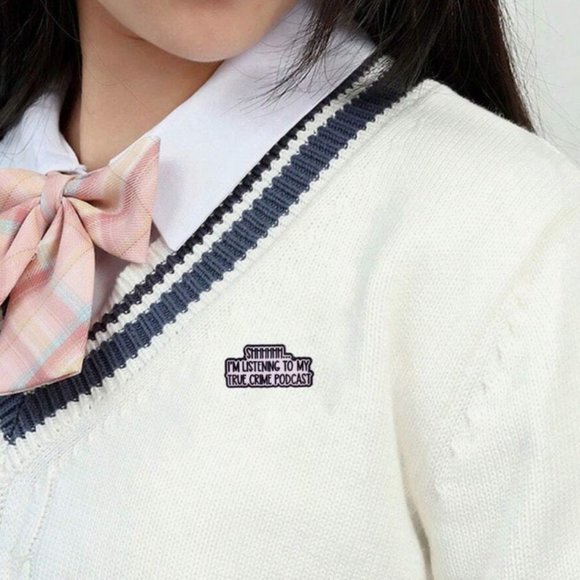 💚 2 for $20 💚 True Crime Podcast - Murderino - Novelty Enamel Pin - Picture 5 of 10